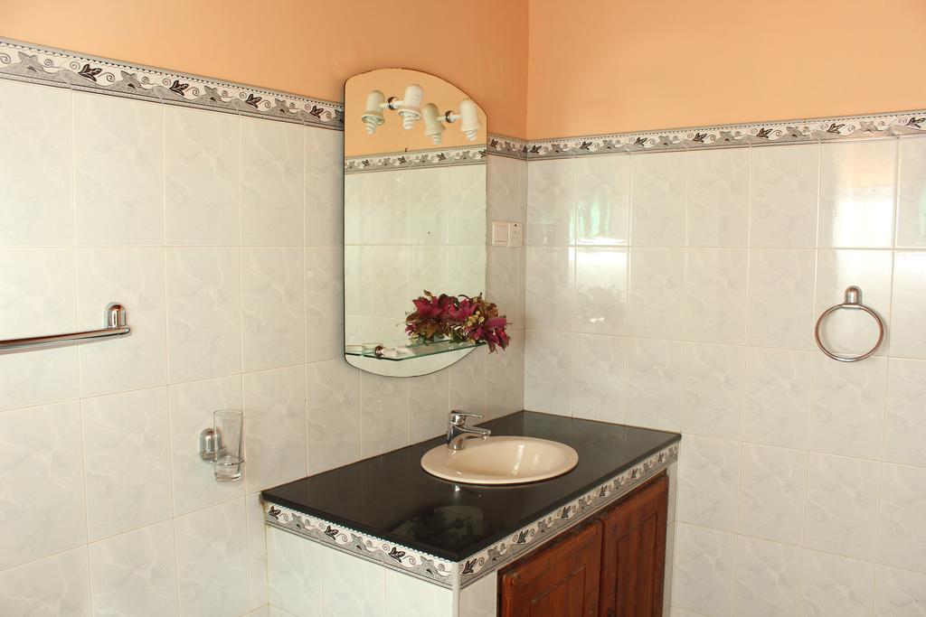 Wila Safari Hotel Tissamaharama Zimmer foto