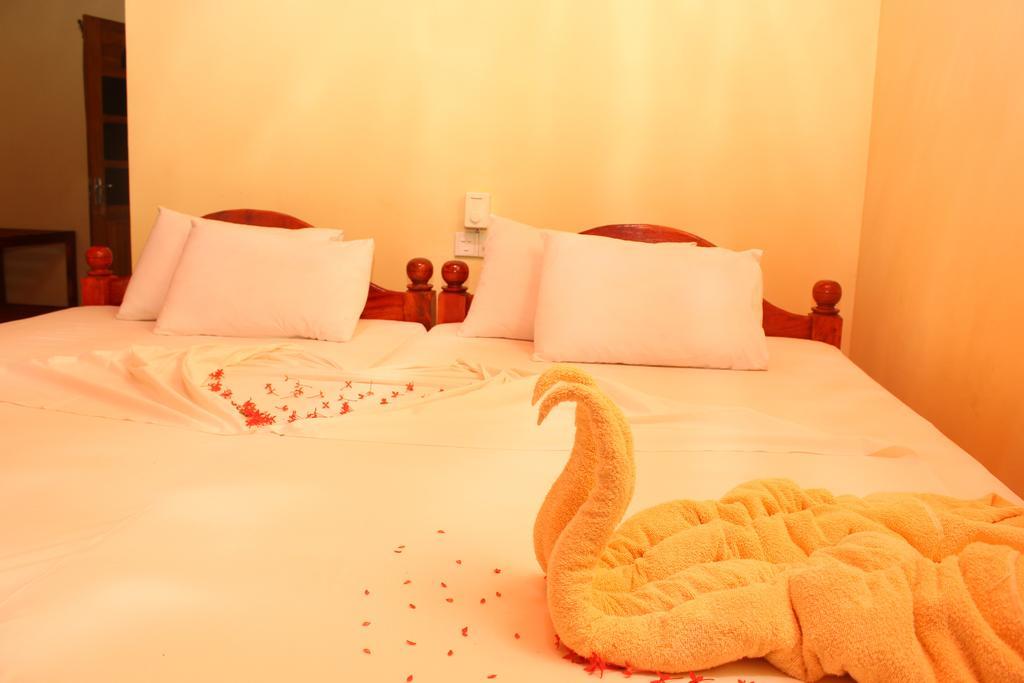 Wila Safari Hotel Tissamaharama Zimmer foto